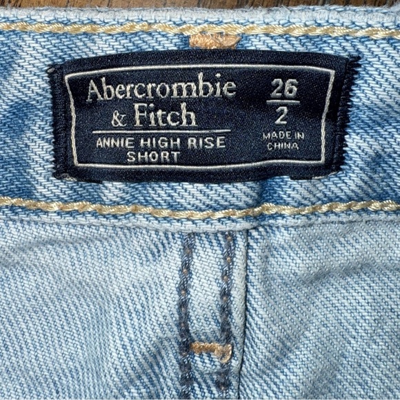 Abercrombie & Fitch Size 2 Distressed Light Blue Denim Shorts - Picture 6 of 6